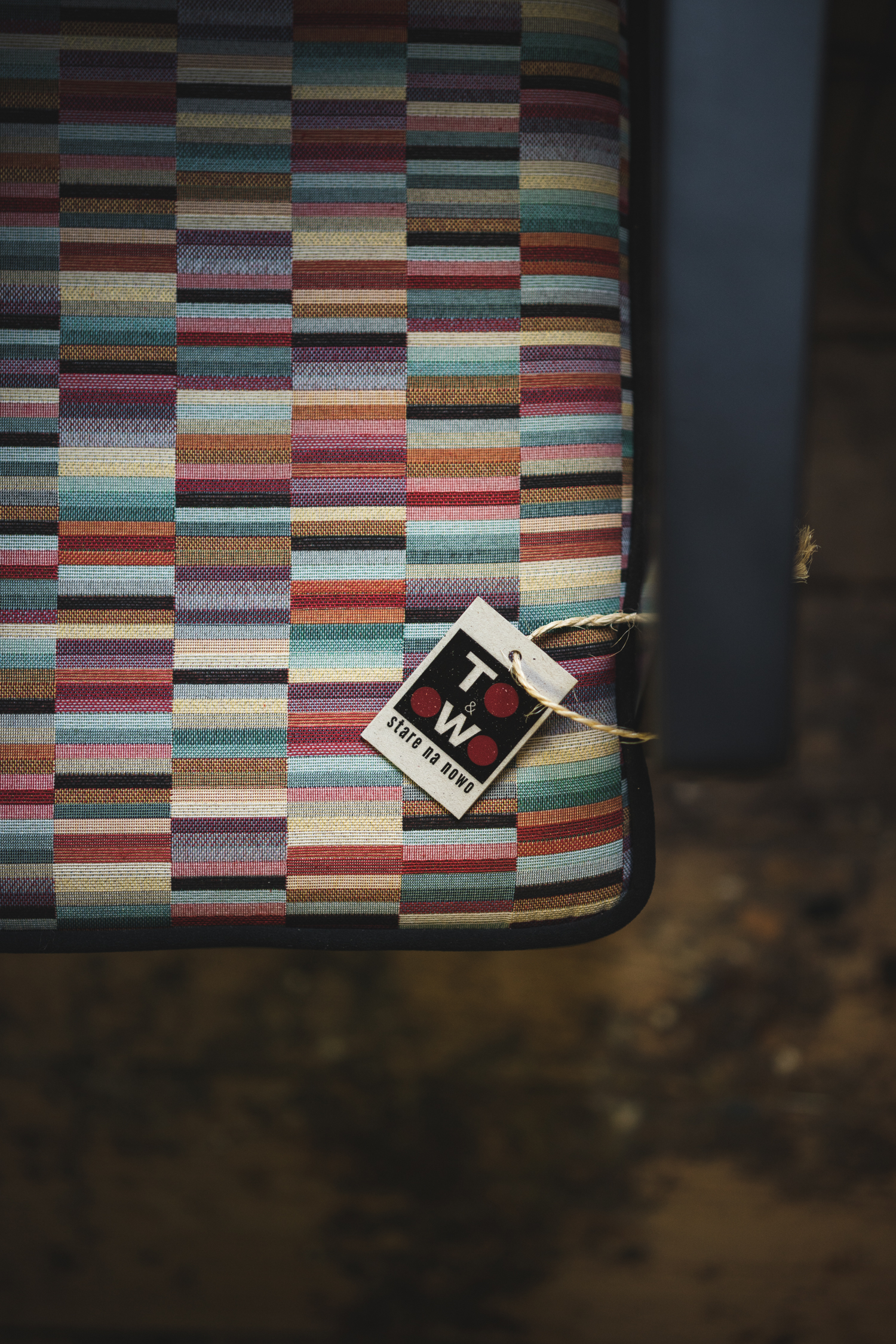 Fotel z tkaniną - T&W stare na nowo